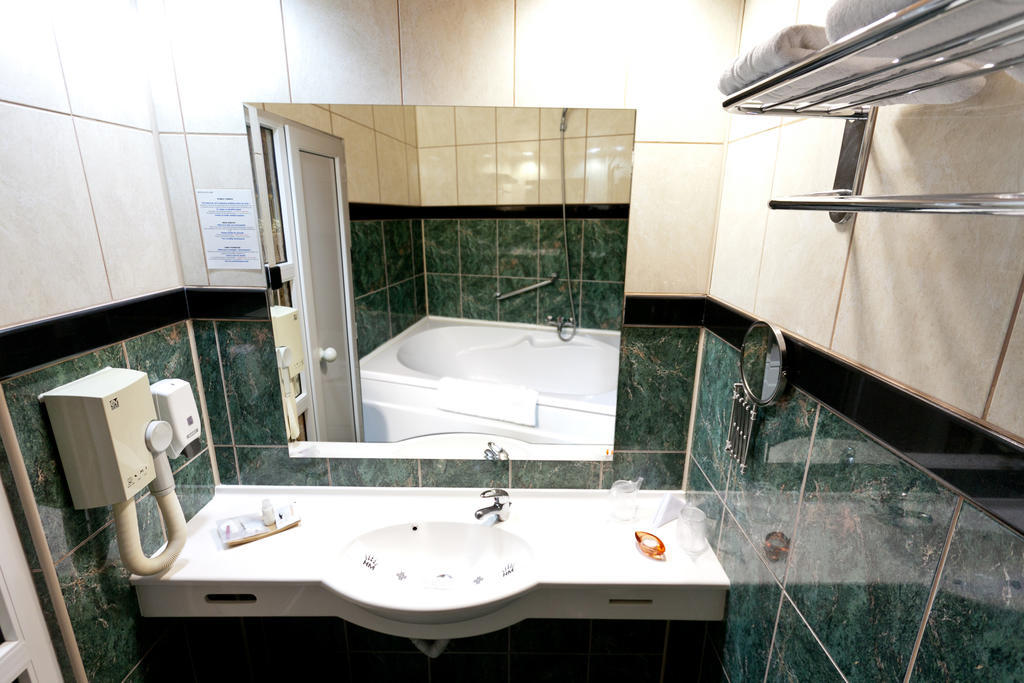 Hotel Dacia Rrt Bucareste Quarto foto