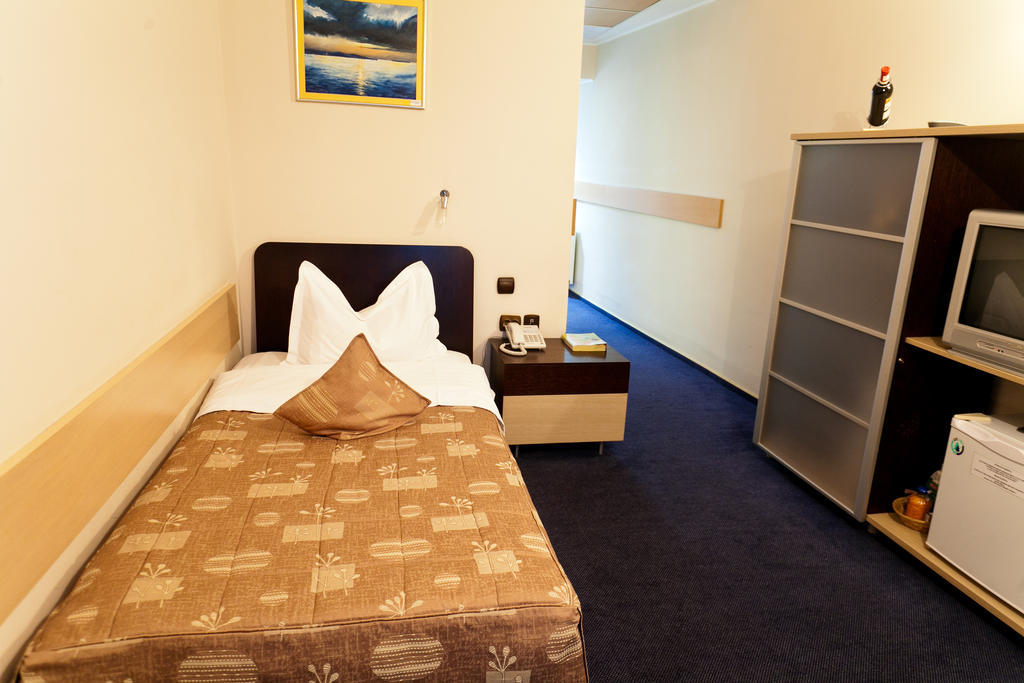 Hotel Dacia Rrt Bucareste Quarto foto