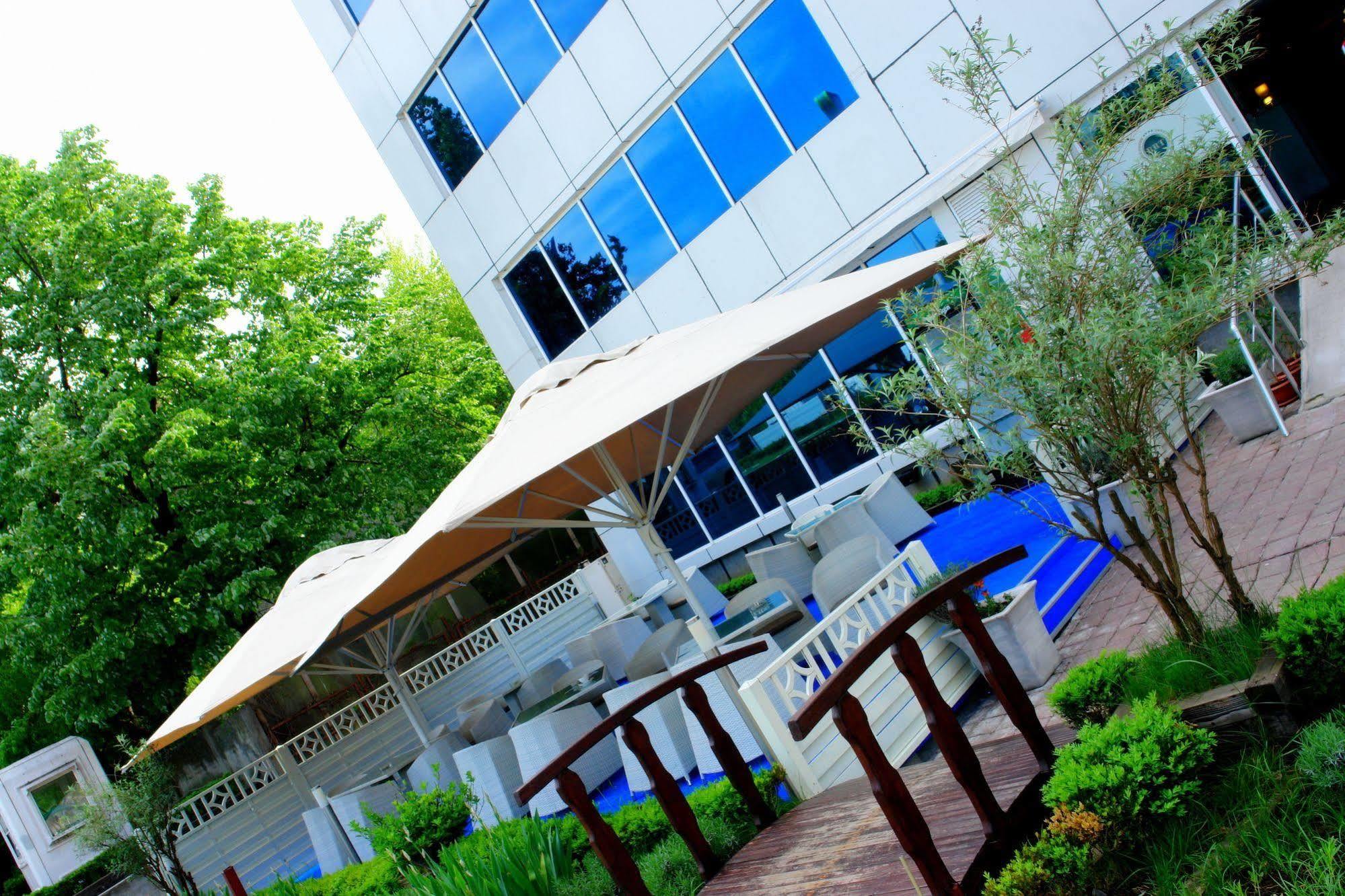 Hotel Dacia Rrt Bucareste Exterior foto